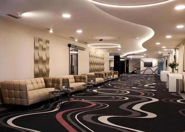 Hotel Ozon & Luxury Villas